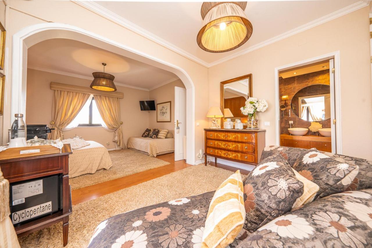 Lourenco'S House Deluxe กาชไกช์ ภายนอก รูปภาพ